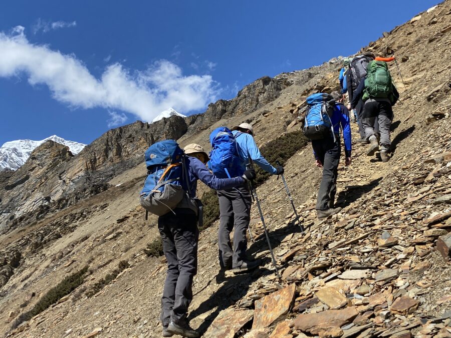 weg zum nächsten camp chulu far east